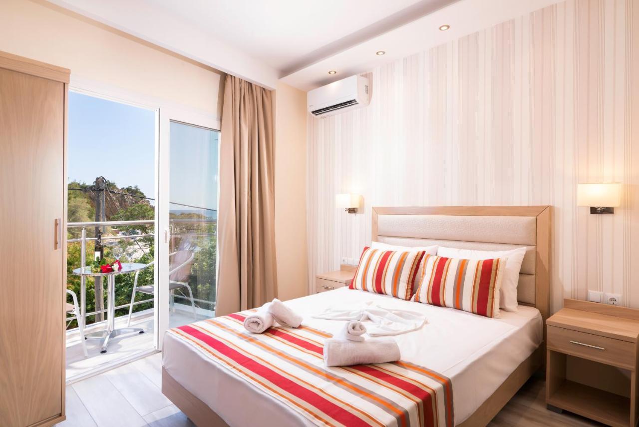 Star Bay Luxury Aparthotel Limenaria  Ngoại thất bức ảnh
